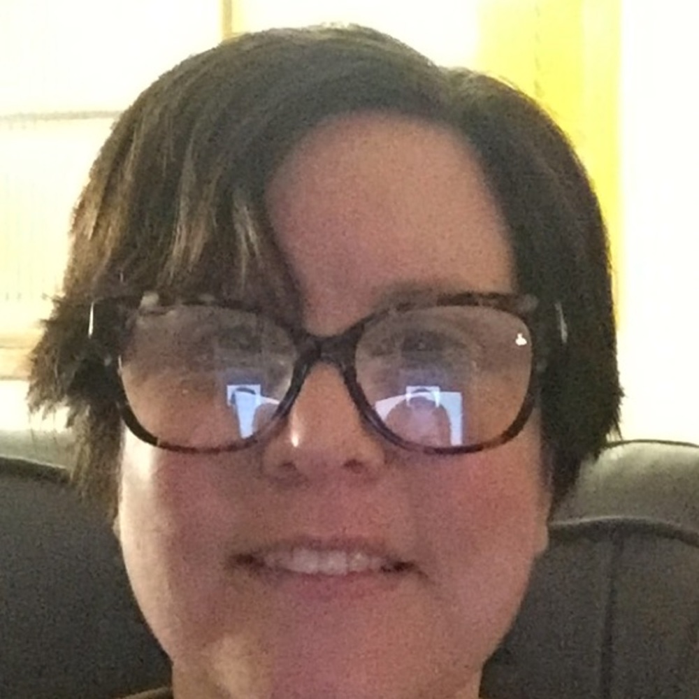 Meet your Posher, Lisa